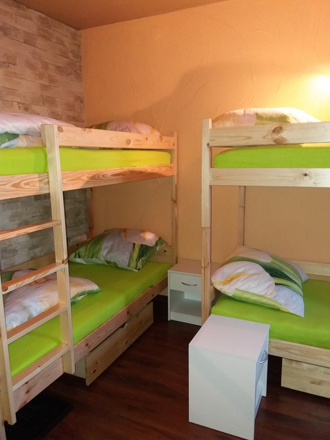Lawendowy Hostel Краків Екстер'єр фото